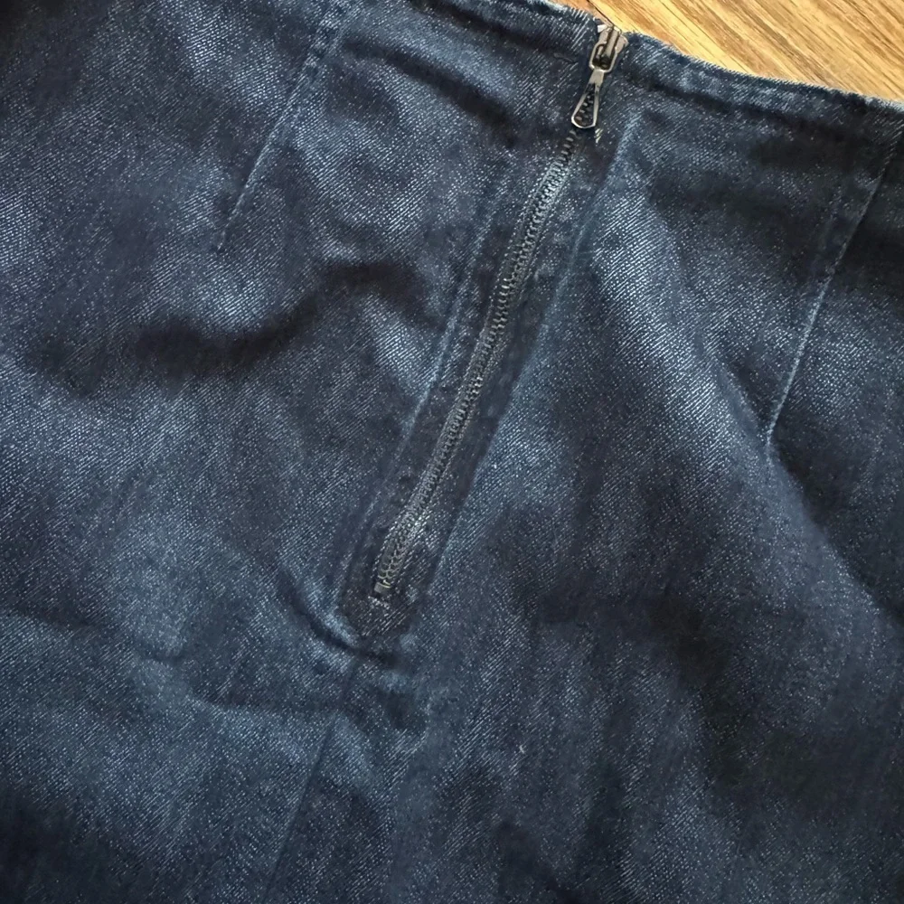 Leifsdottir Dark Blue Asymmetrical Denim Skirt with Ruffle size 2 - Picture 7 of 10